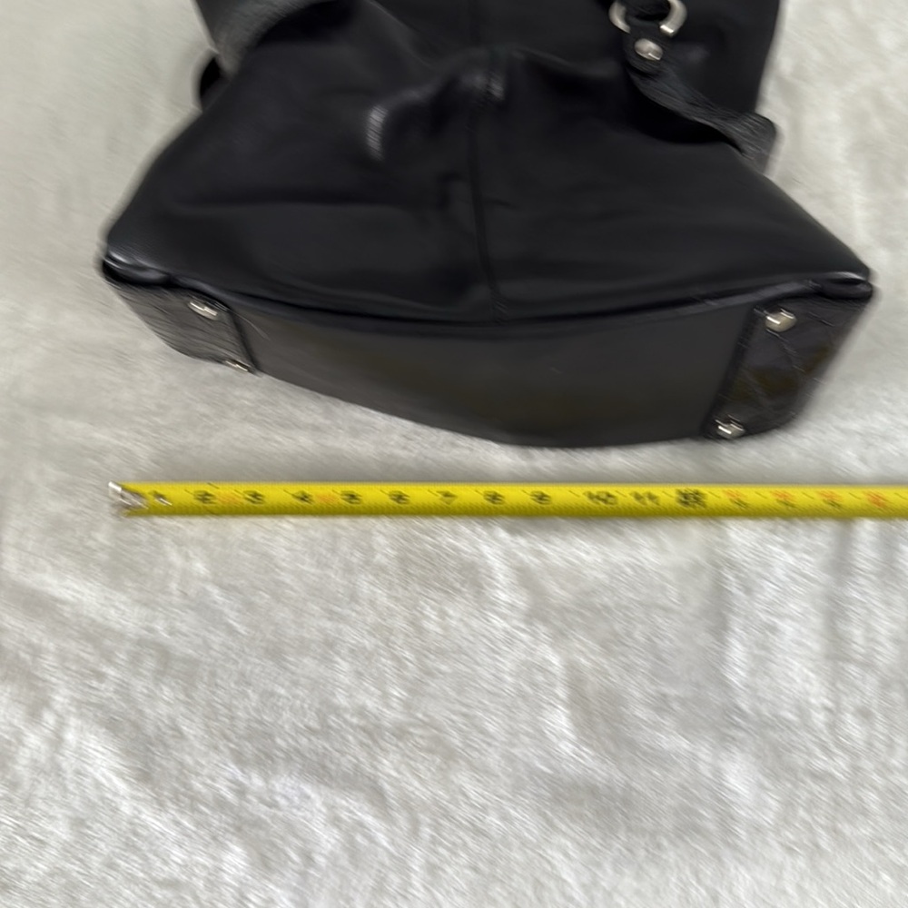 Oxone Leather Statement Bag from Paris France. - Picture 12 of 13